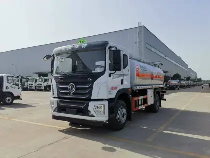 Dongfeng Huashen T5 10-ton oil tanker