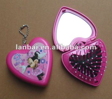 Compact hairbrush