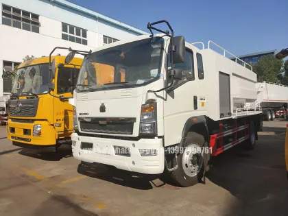 SINOTRUCK HOWO 6,000 liters Sewer Dredging & Cleaning Truck