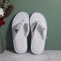 Hotel supplies customized logo closed slippers for hotel