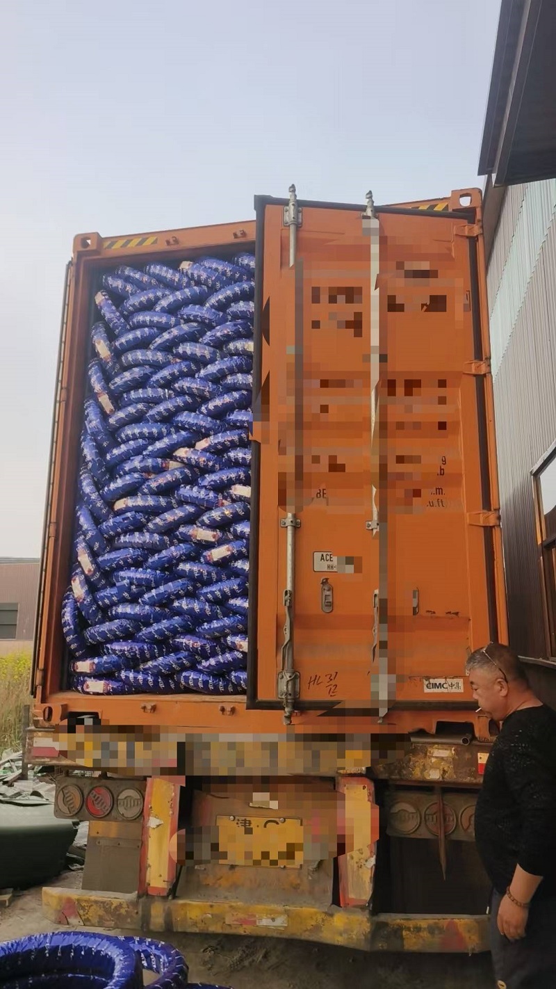 Ruisilaifu Customized Motorcycle Tires Set Sail for the UAE! Chinese Manufacturing Reshapes the Middle East Mobility Ecosystem