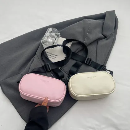 Ladies PU Summer Chest Bag: Fashionable Diagonal Design Shoulder Bag with Durable Zipper