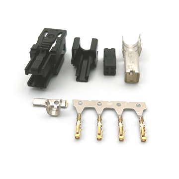 Dacar 535 4PIN Straight HSC Female Cable Connector