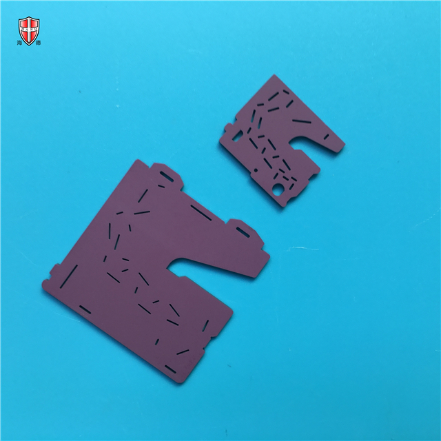 Parti ceramiche isolanti viola allumina di raffreddamento a caldo PCB