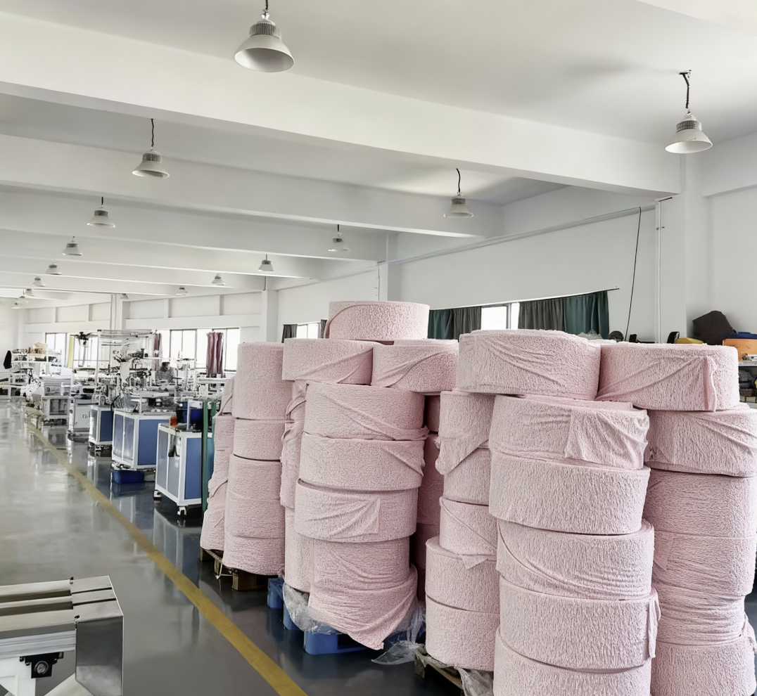 Compact Fabric Roll Cutting Tool