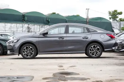 2023 Hot Sale MG 5 Morris Garage Mingjue 5-Door Used Fuel Car