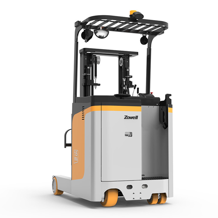 electric reach truck stand on