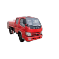 Cidade recuse caminhão de bombeiros vermelho para abastecimento de água de emergência