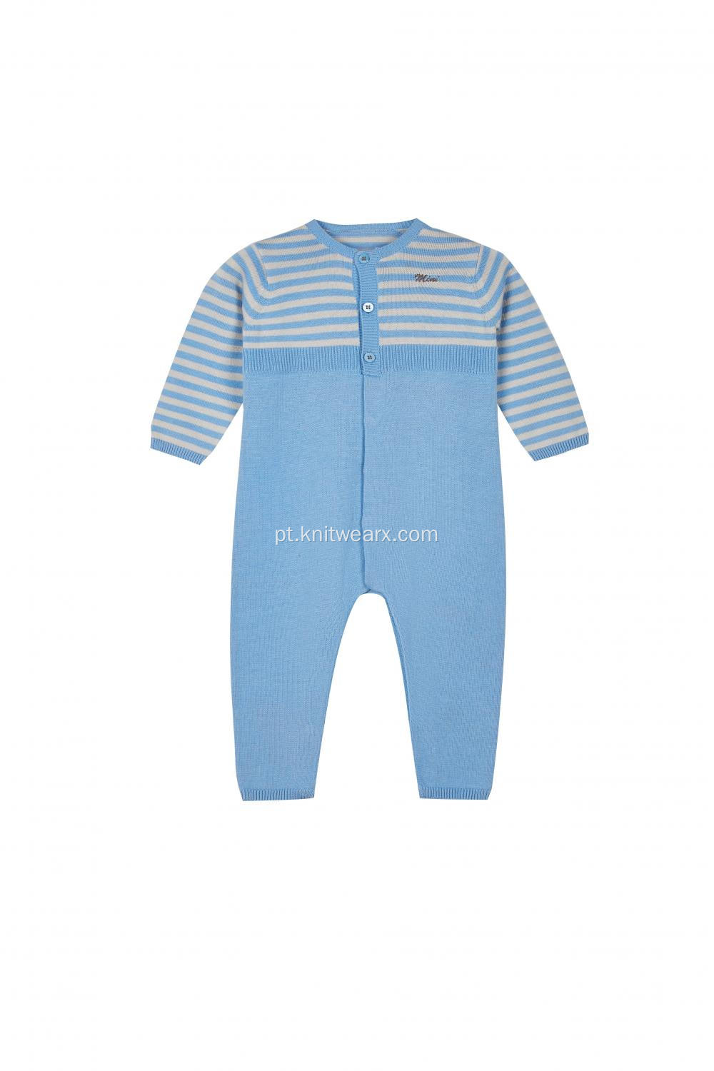 Macacão de pijama de bebê com listra tricotada com listras e botões para menino