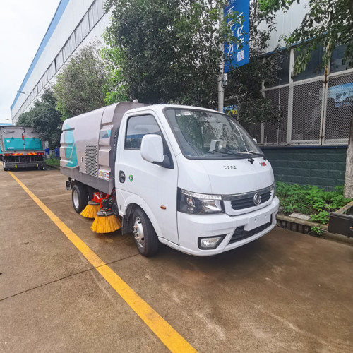 Dongfeng Small Road Sweeper Truck