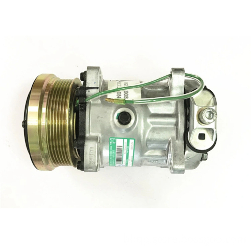 SINOTRUK New Air Conditioning Compressor WG1500139008 for Howo A7 8x4 Dump Truck Cab