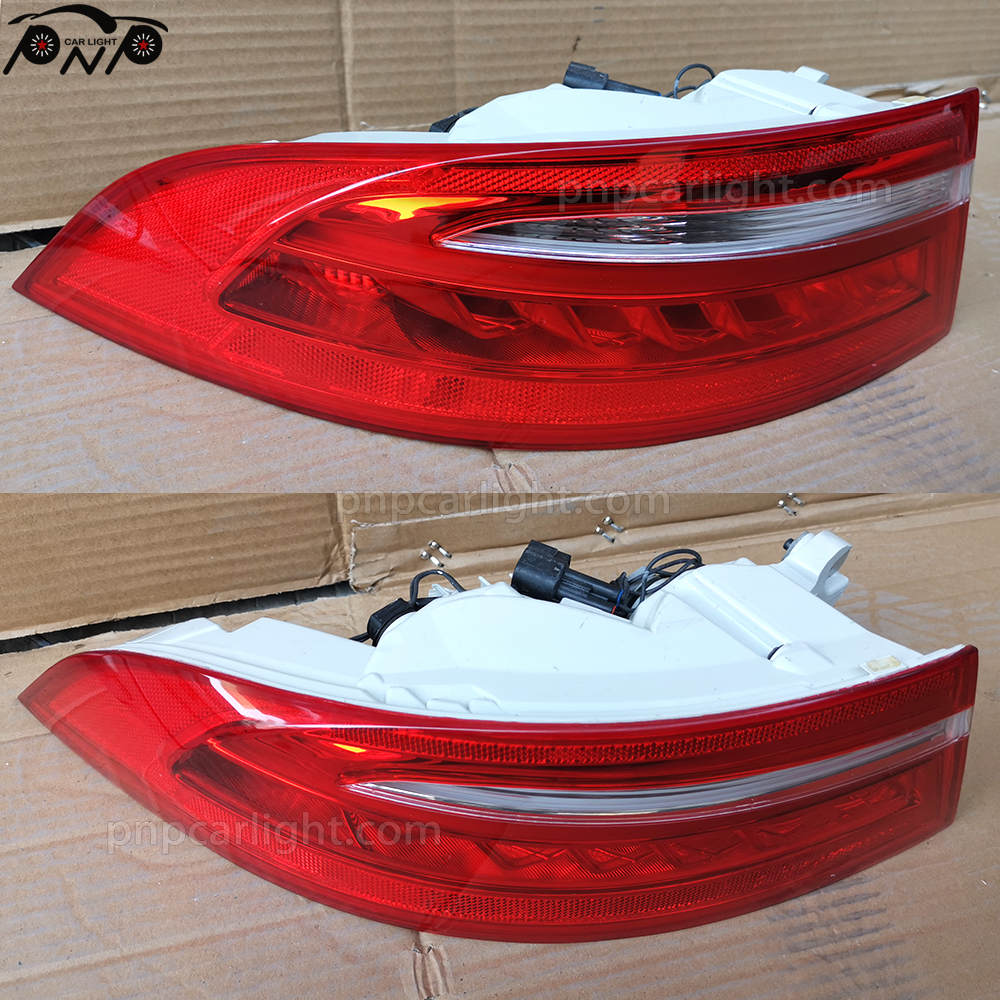 Jaguar Xe Tail Light