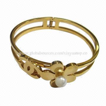 Stainless Steel Bangle with Pearls