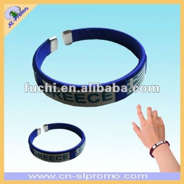 معصم علم كرة القدم البلاستيكي مع تصميم علم اليونان