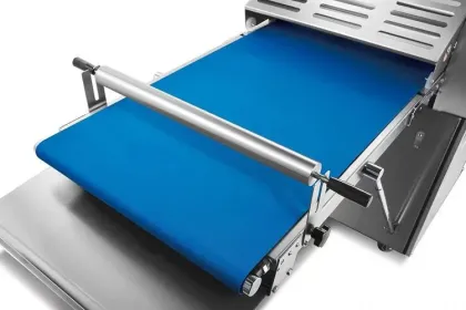 Commercial Bakery Equipment Puff Pastry Pastry Sheet Machine Laminoir Dough Sheeter for Sale