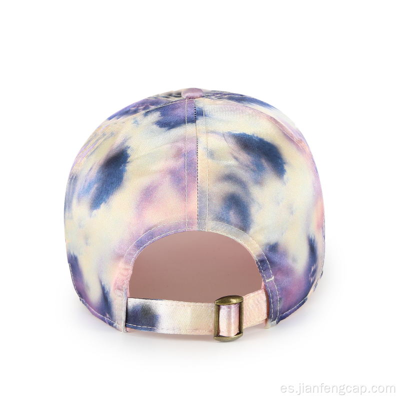 Gorra de béisbol de satén con efecto tie dye de colores en blanco