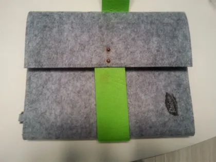 Nonwoven fabric file bag