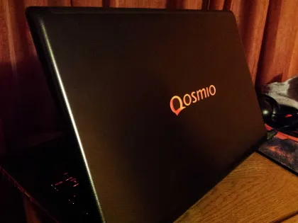 Toshiba Qosmio X870/X875 17.3" 3D 16GB 1.5TB Bluray Gaming Desktop Replacement