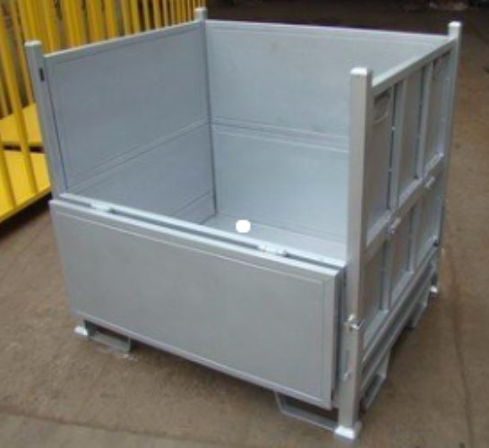 Iron plate box