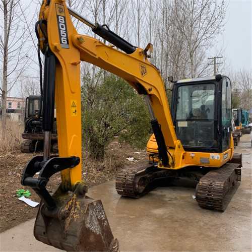 JCB Compact Excavator Digunakan