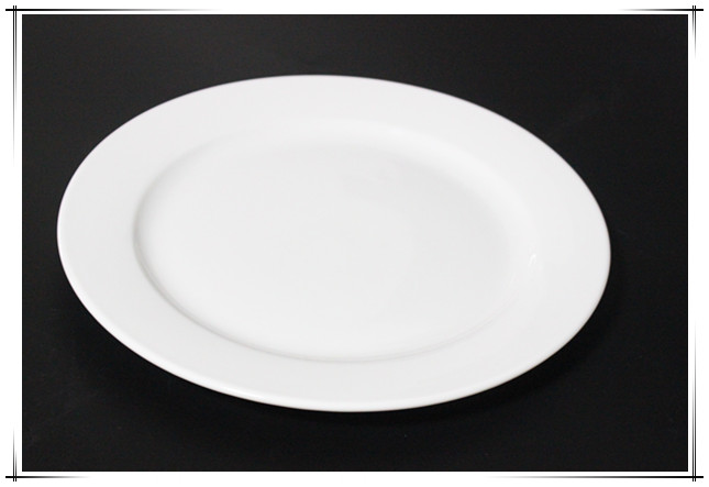 Round ceramic plate