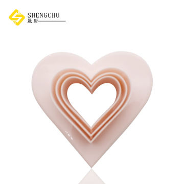 Hot Selling Food Grade Plastic Heart Shape Biscuit Cake Mold Baking Tool 3PC Set Valentine's Cookie Cutter