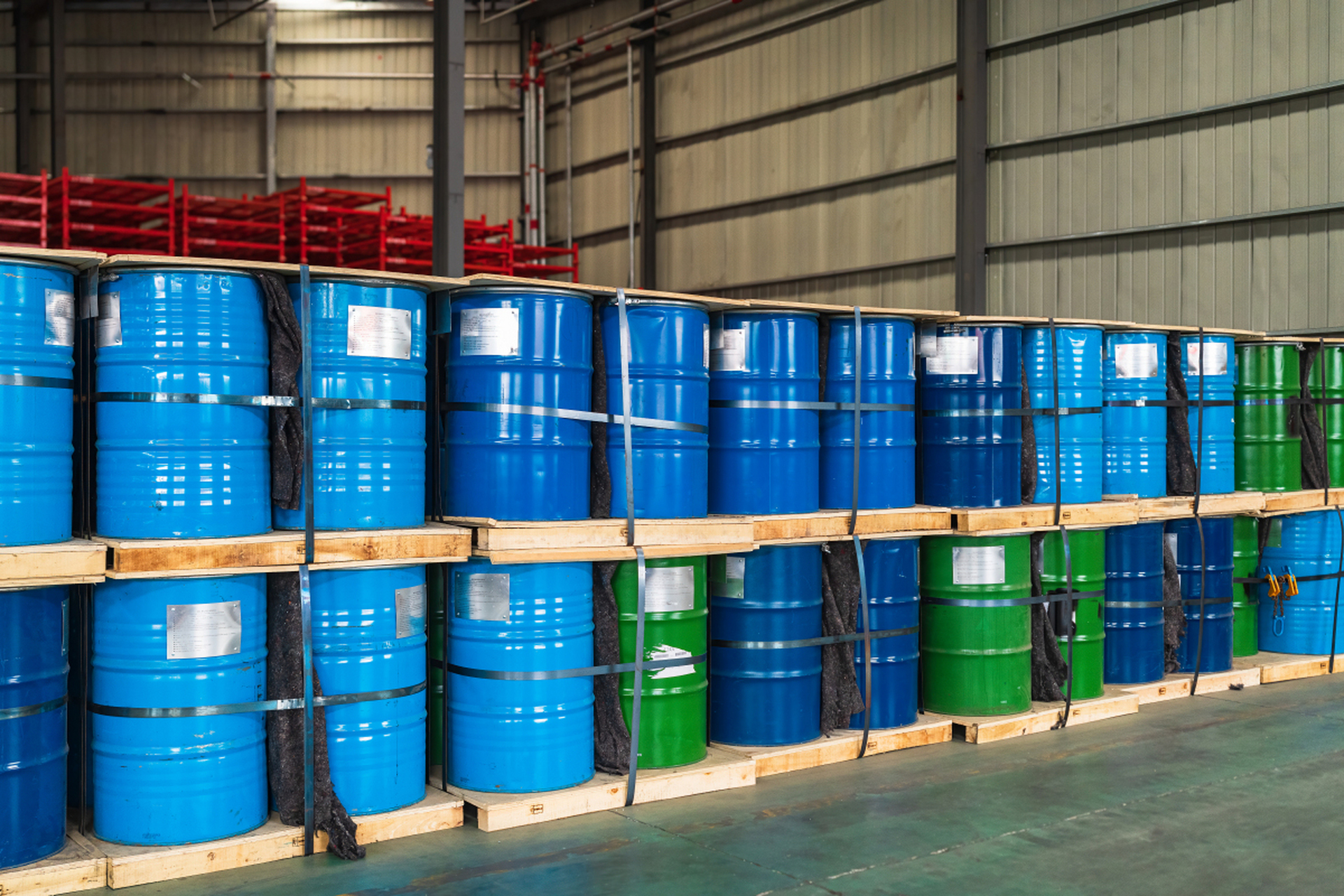Raw material storage and transportation of building material