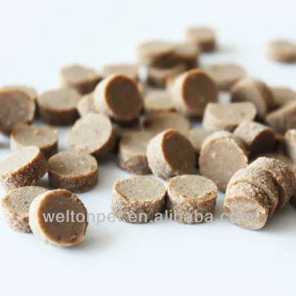 Round slice cookies for dogs (wellness pet food)