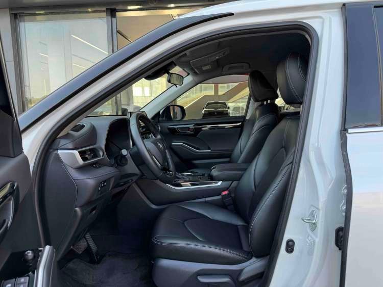 Toyota Highlander Hybrid 2.5L 2WD Elite Edition