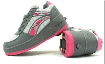 Roller Shoes (XL7319)