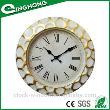 Round shape roman numbers wall clock