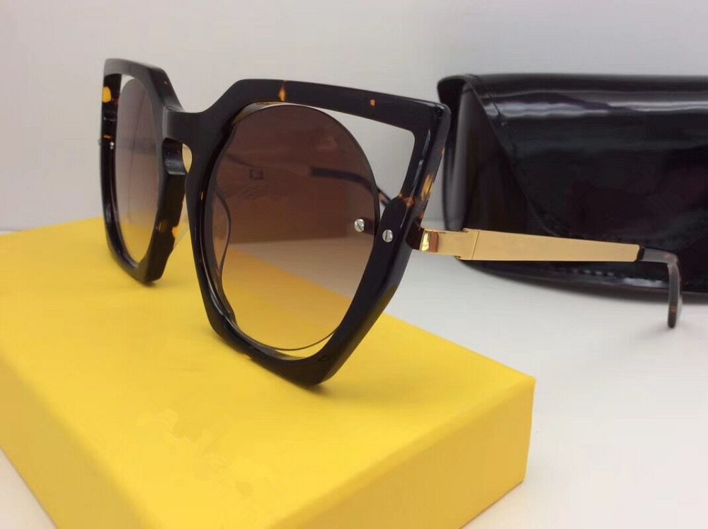 Classic Sunglasses For Women