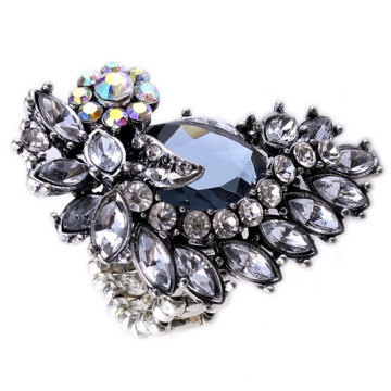 High Quality White Gold Color Zircon And Fashion Design Crystal Finger Ring