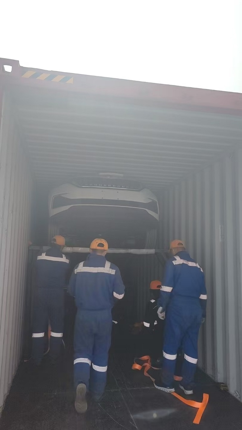Jinyu International Trade has once again won a large export order for 73 vehicles from Algeria