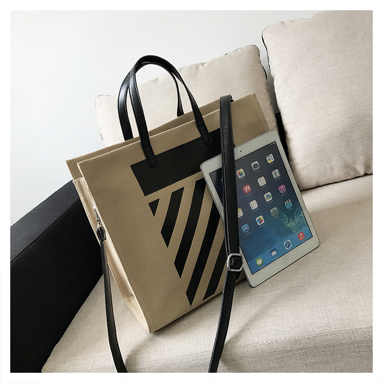 Canvas Bag With Zipper