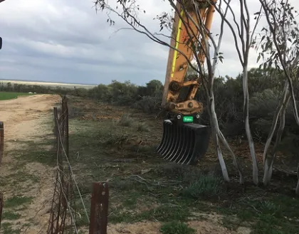 Excavator Rake for 13 Ton Excavator: Forestry Rakes Compatibility