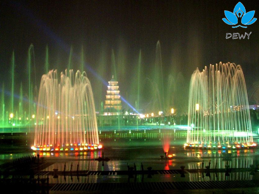 large outdoor fountains