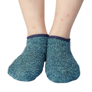 Cute and Stylish OEM Cozy Low Cut Floor Socks for Women: Explore Colorful Patterns and Anti-Slip Indoor Casual Footwear