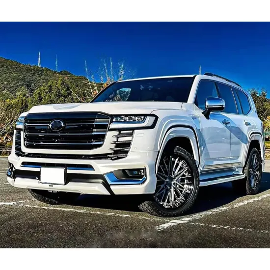 Top Quality PP Material Body Kit for Toyota Land Cruiser 300 LC300 FJ300 (2021-2022) Facelift