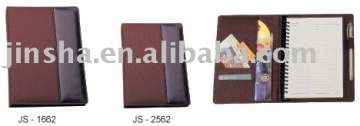 loose-leaf notebook