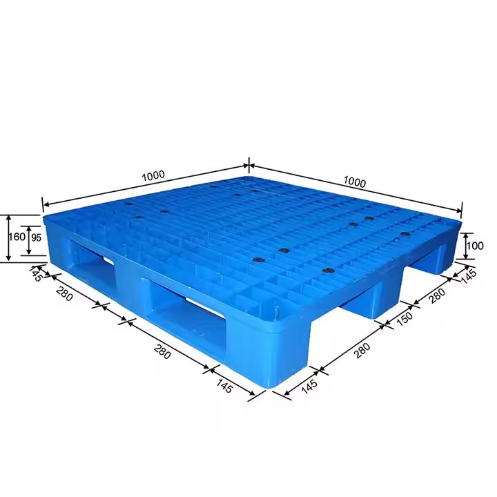 Blue Plastic Pallets4