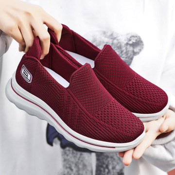 Lightweight couple walking shoes