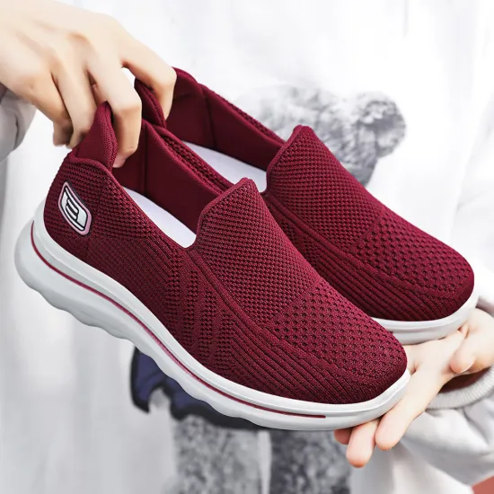 Lightweight couple walking shoes