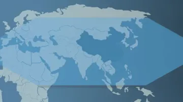 ماكينة قطع ارتفاع الستارة الأوتوماتيكية - دقة 0.1 مم، أسرع بنسبة 30%، نفايات أقل بنسبة 15%