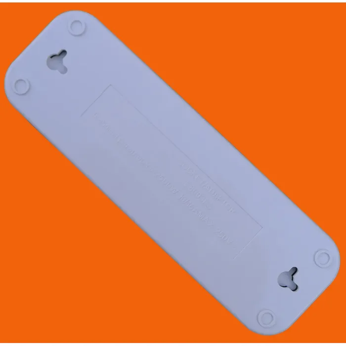 3-контактная розетка в стиле ЕС, 10/16 А