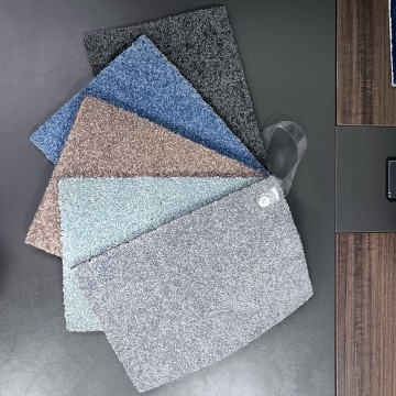 Fire-Resistant Fluffy Tufted Polyester Carpet Rolls for Wall-to-Wall Installation