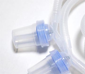 Circuito respiratorio medico monouso con tubo corrugato