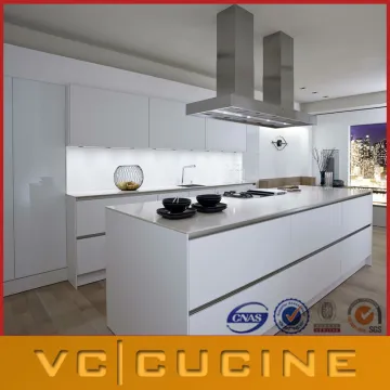 Foshan 15years white raised panel kitchen cabinet