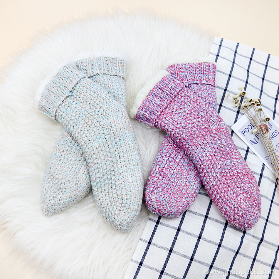 Bead piece of yarn sherpa socks