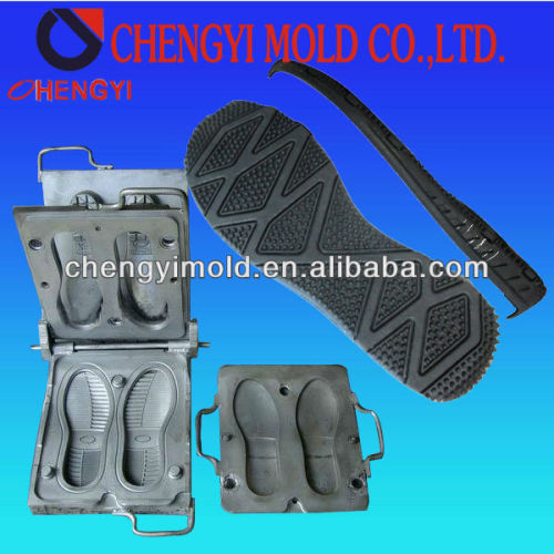 2013 new fashion sole made by rubber shoe sole Mould